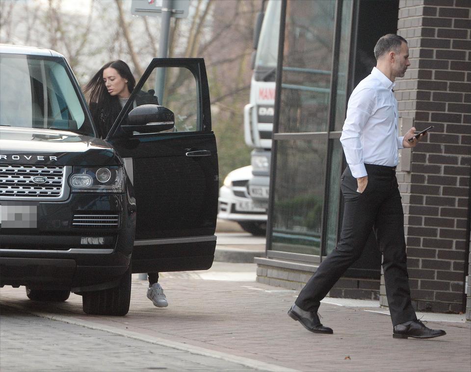  Giggs arrives with Kate at Hotel Football - where she was seen clutching  a £1,000 Louis Vuitton overnight bag