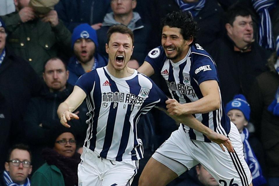  Jonny Evans could join Manchester City in this transfer window