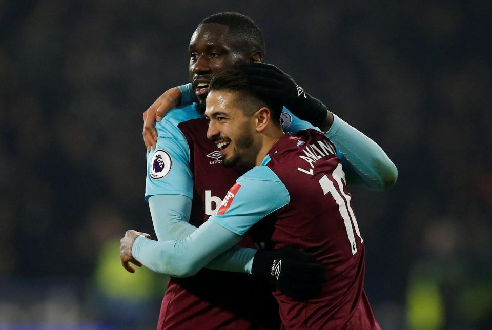  Manuel Lanzini celebrates after grabbing three vital points