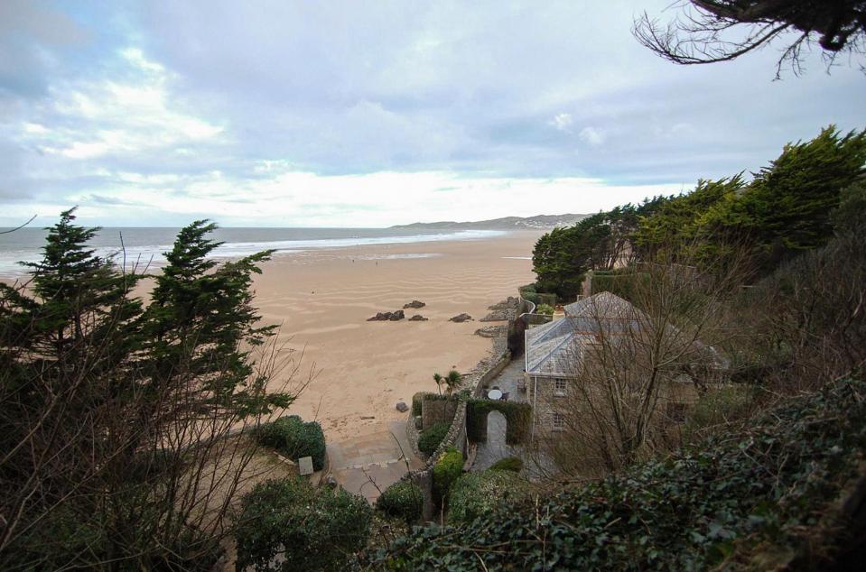  Baggy Point, Morte Point and Woolacombe can all be clearly seen from the house