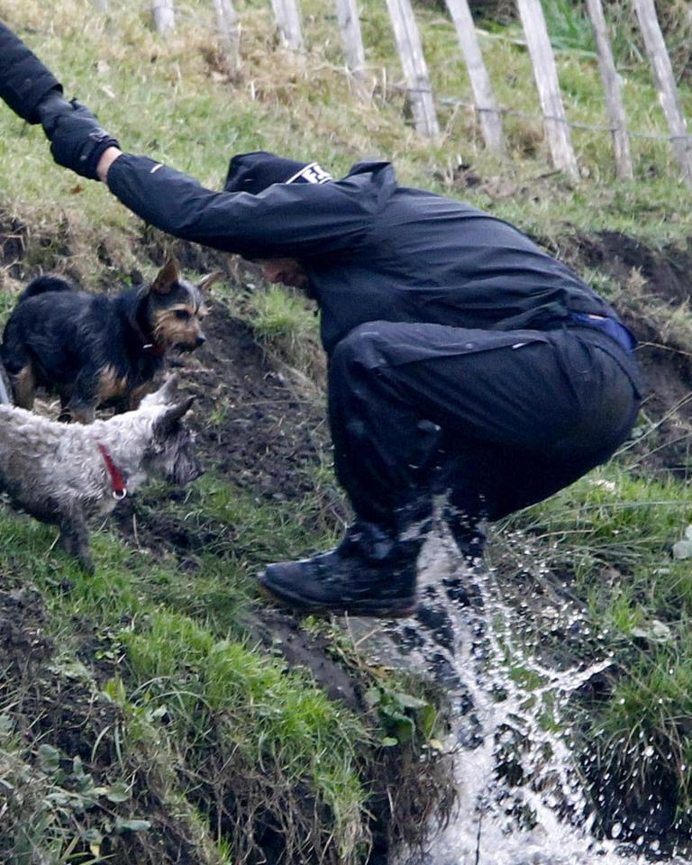  Try as he might, the TV star kept slipping back into the water