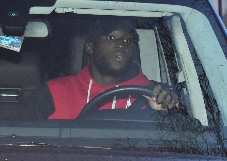  Romelu Lukaku arrived at training in a 4x4 after scoring against Stoke on Monday