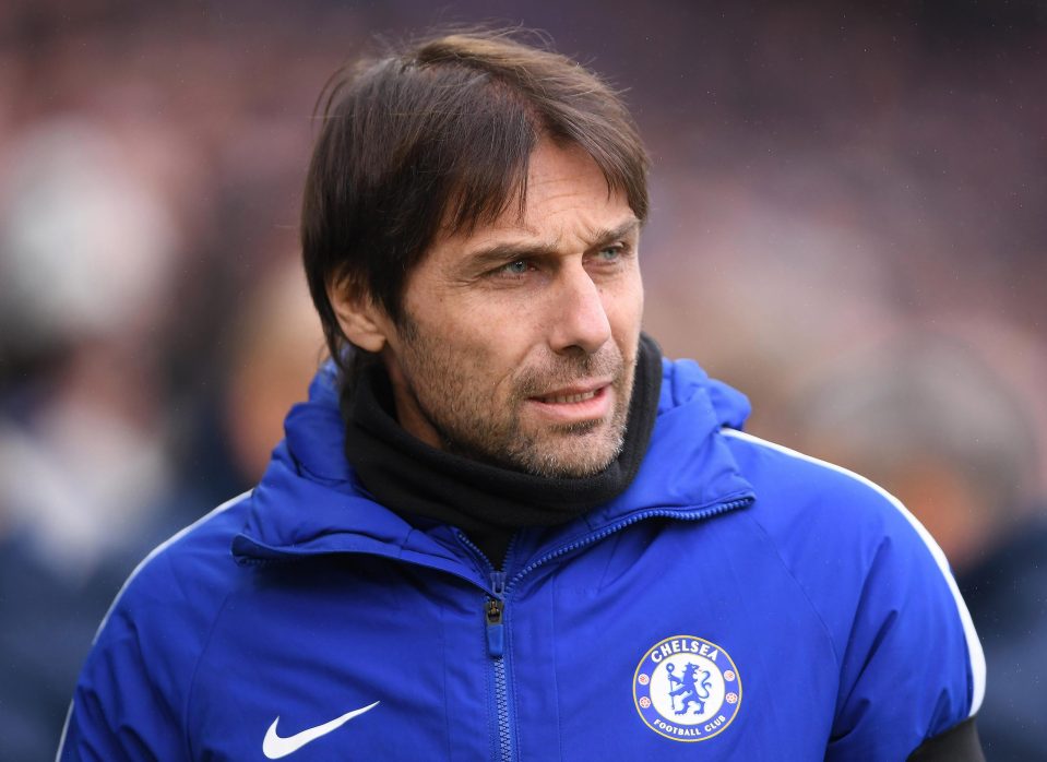  Antonio Conte is desperately trying to recruit a new forward