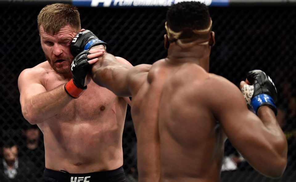  Stipe Miocic withstood huge shots before taking the fight to the ground