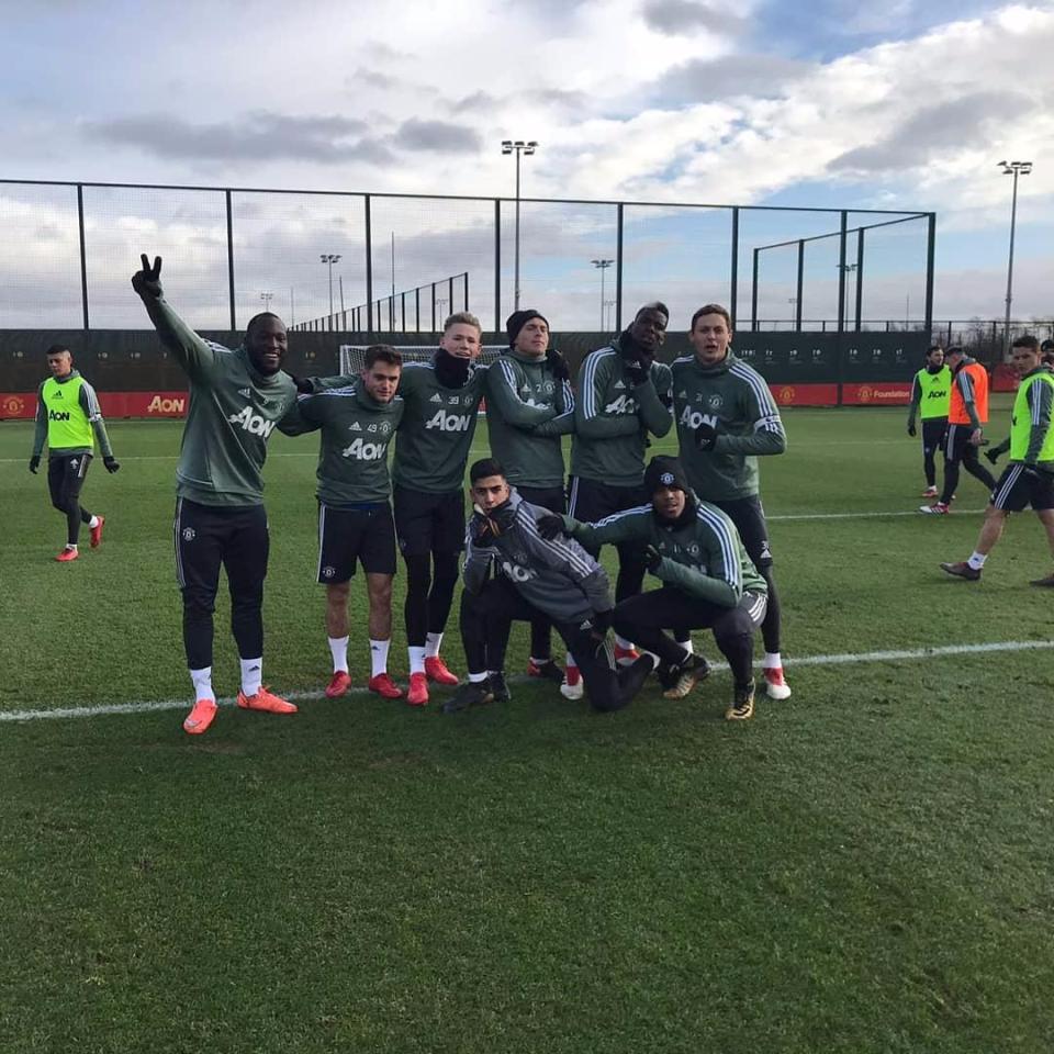  Eight players were pictured celebrating - but there was no Alexis Sanchez