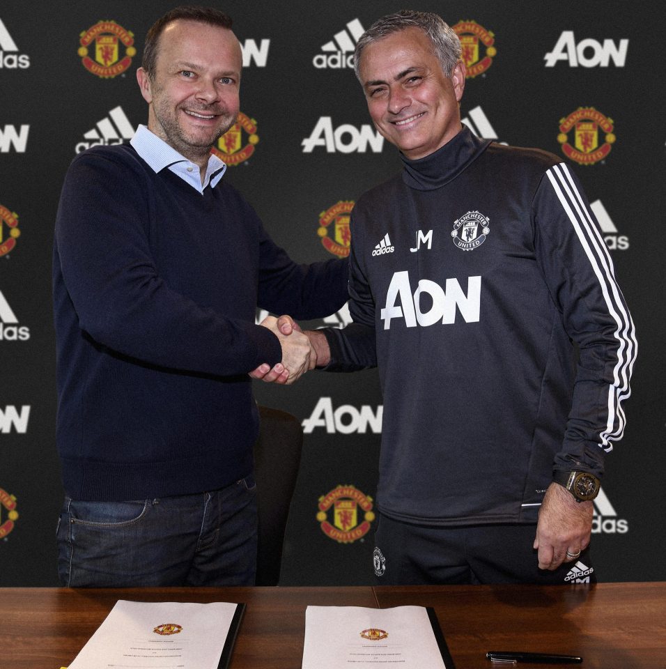  Ed Woodward congratulates Jose Mourinho on his new Manchester United deal