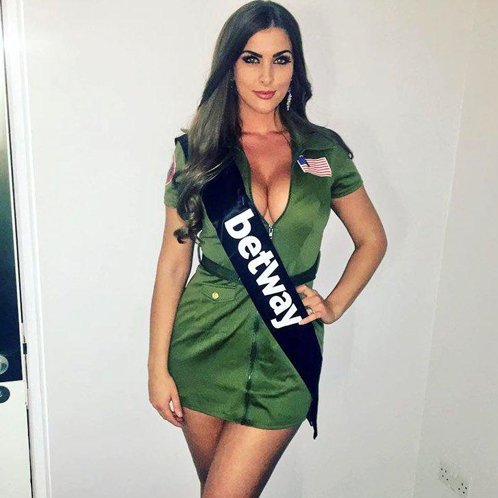  Daniella Allfree is one of the walk-on models who has received support from fans and darts players