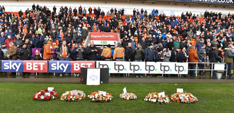  Fans entered the stands for the Jimmy Armfield tribute despite the game being called off