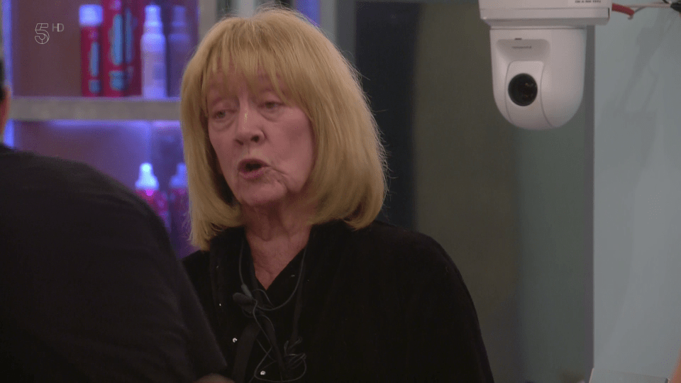  Amanda Barrie had a tense showdown with Shane J in the bathroom during tonight's show