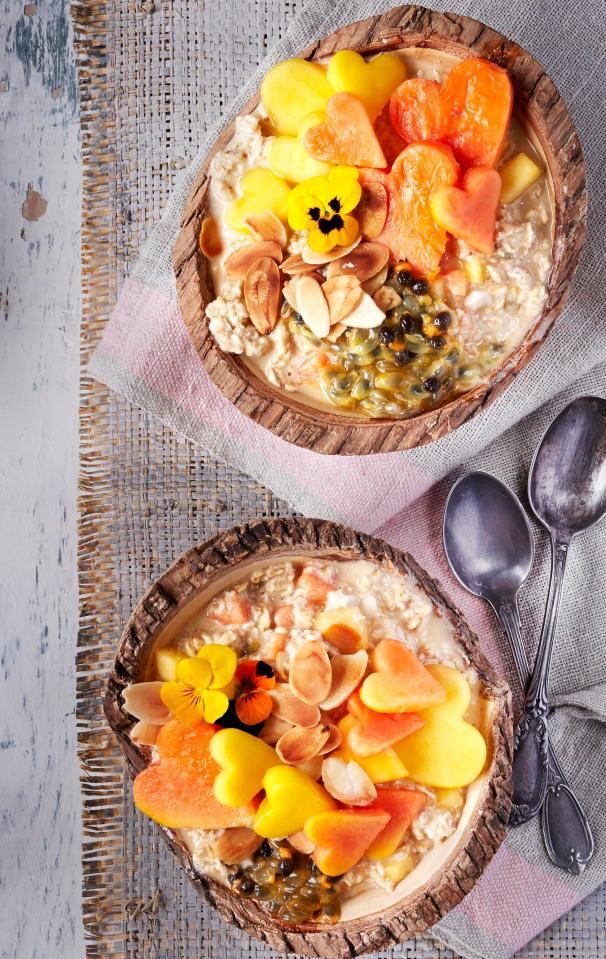  Treat your other half to a romantic and sweet tropical overnight oats