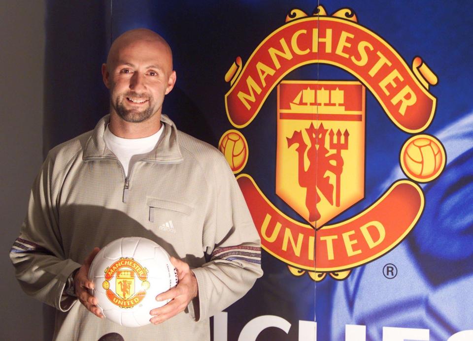  Manchester United won two Premier League titles with Fabien Barthez between the sticks