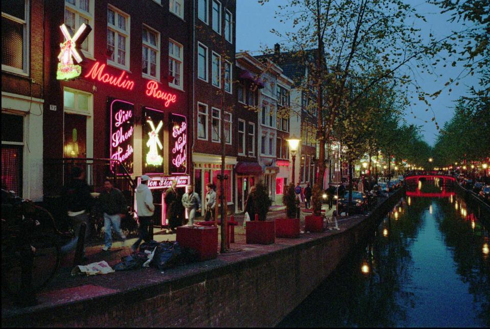  Locals in Amsterdam are turning their back on tourists