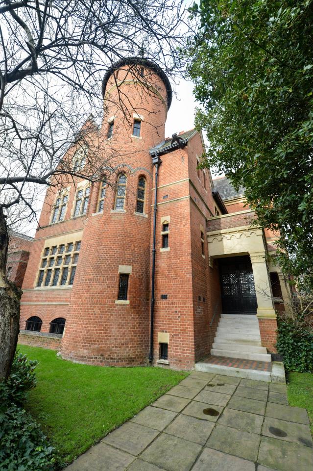  Jimmy Page's castle in Holland Park, West London