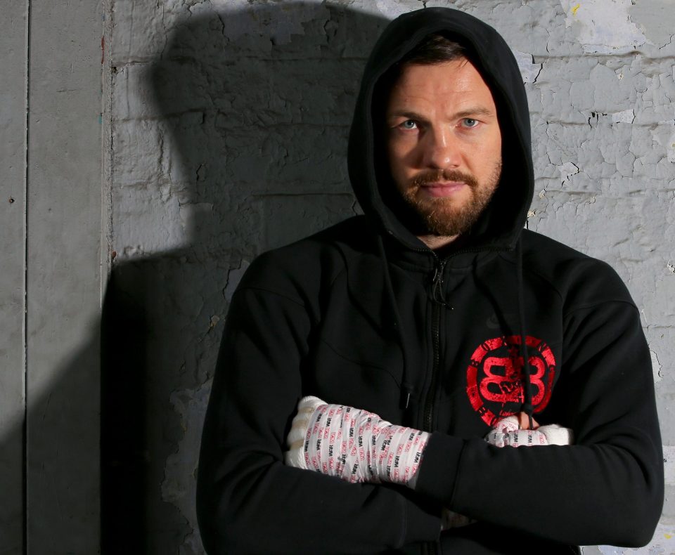  Andy Lee had a brillianty boxing career and retires a hero