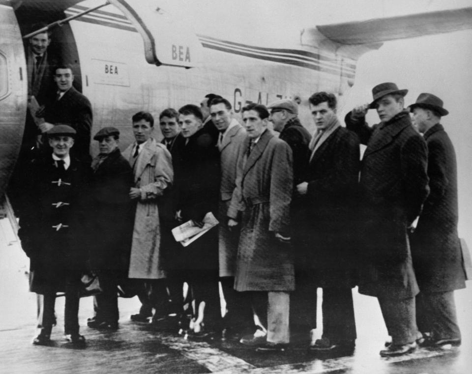  Manchester United's players prepare to board fateful plane in 1958