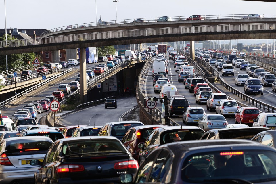 An economist has claimed that a tax on road usage would reduce traffic congestion