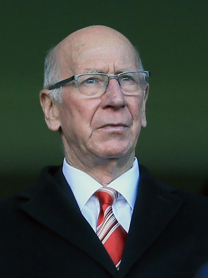  Sir Bobby Charlton sent an emotional letter to Manchester United's players before the Huddersfield match