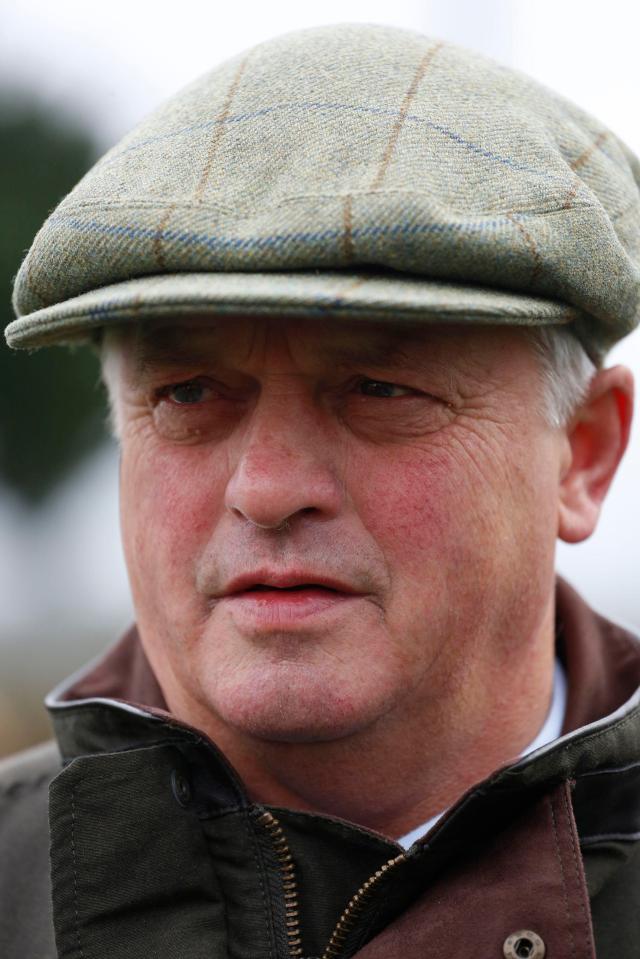  Colin Tizzard should have a winner with Molineaux in the opener at Wincanton