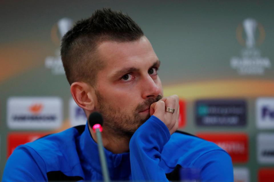  France midfielder Morgan Schneiderlin has struggled with Everton