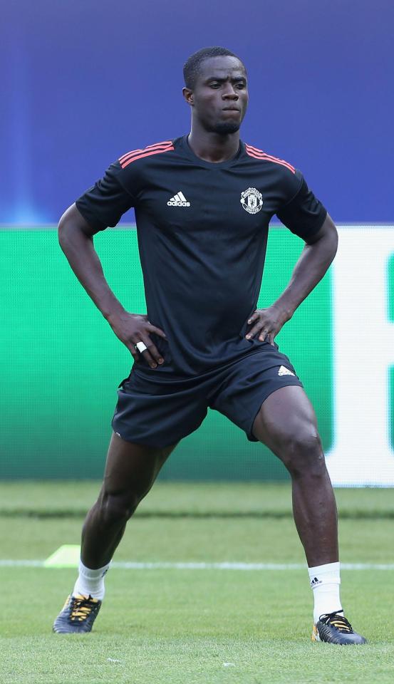  Eric Bailly is back in full training having missed three months with injury