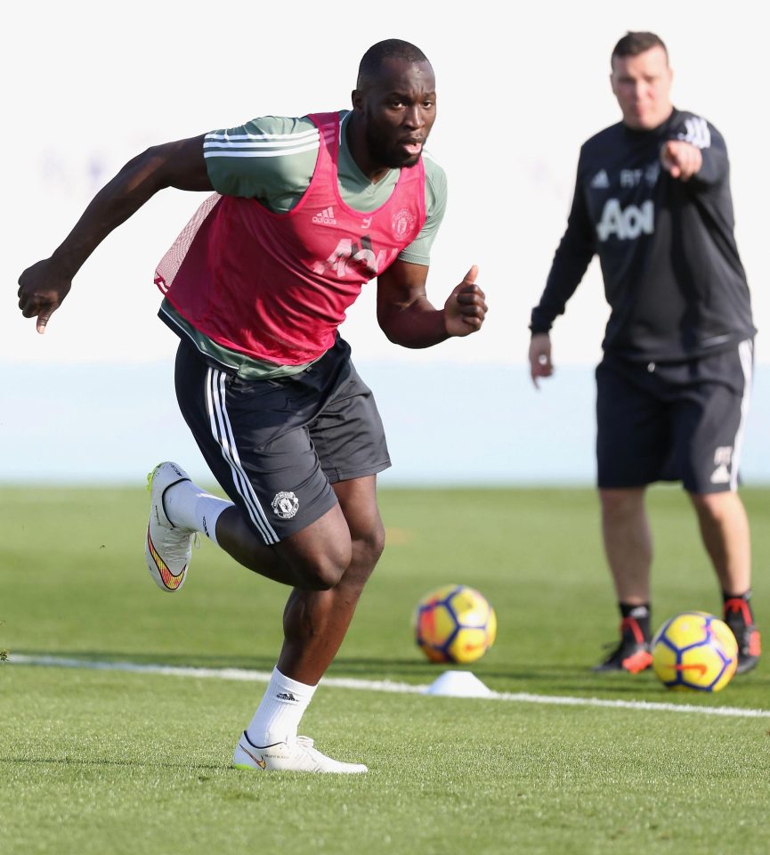  Coming in at a size 13.5, Romelu Lukaku's feet are massive