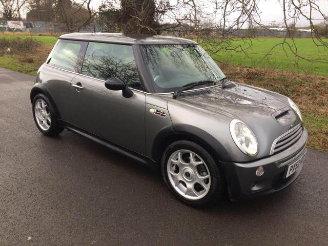 This 2002 Mini Hatch 1.6 Cooper S 3dr is just £2,500