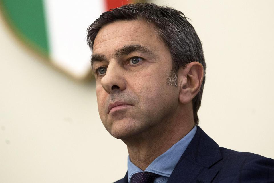  Italian FA vice-commissioner Alessandro Costacurta want Luigi Di Biagio