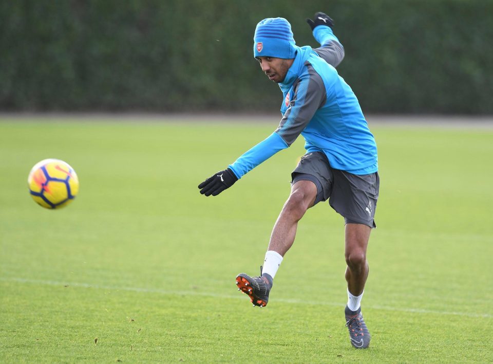  Arsenal star Pierre-Emerick Aubameyang could make his debut today