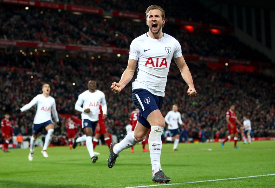  Harry Kane scored a last-gasp penalty as Spurs drew 2-2 with Liverpool