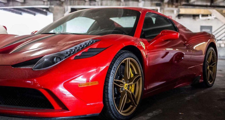 Ferrari 458 Speciale is capable of almost 200mph but is sitting abandoned for now