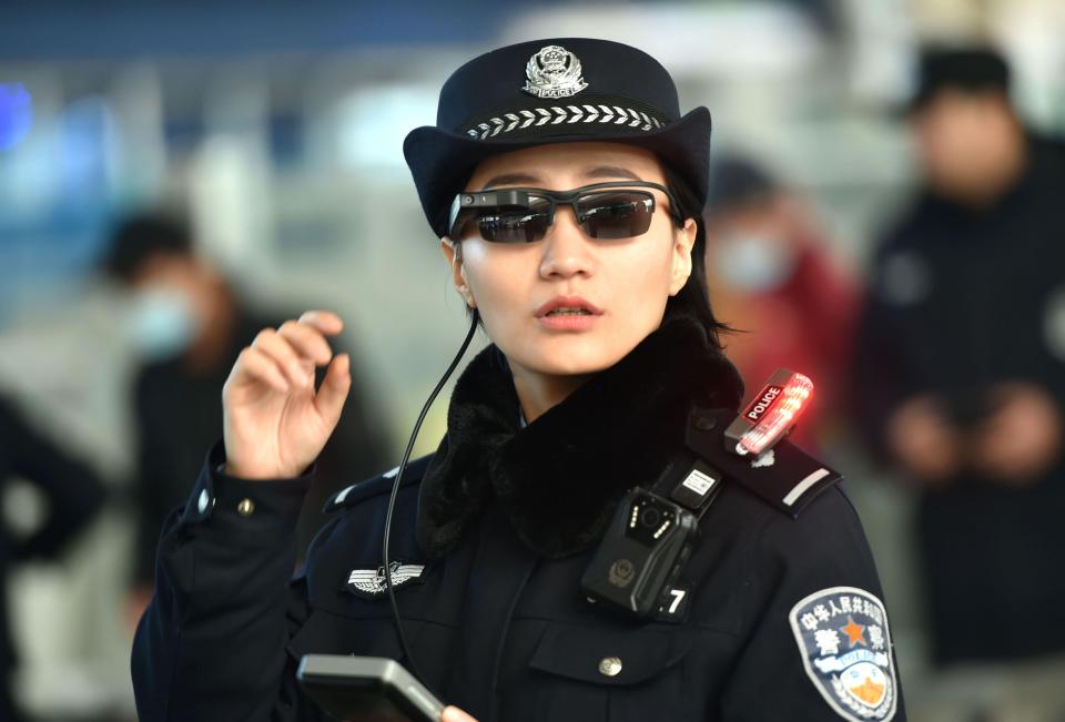  This policewoman was pictured using smart glasses at Zhengzhou East Railway Station in China