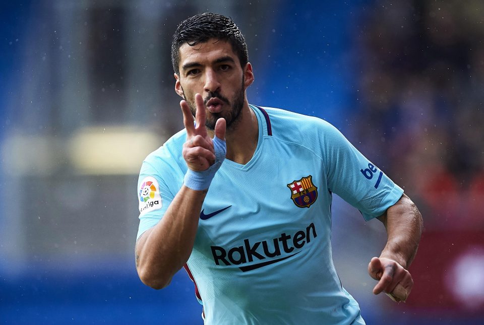  Luis Suarez scored as Barcelona moved ten points clear at the top of La Liga