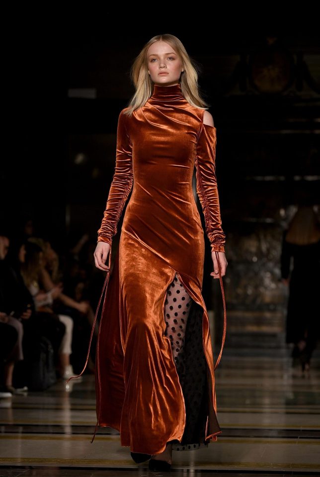  A model showcases the Zeynep Kartal velvet look