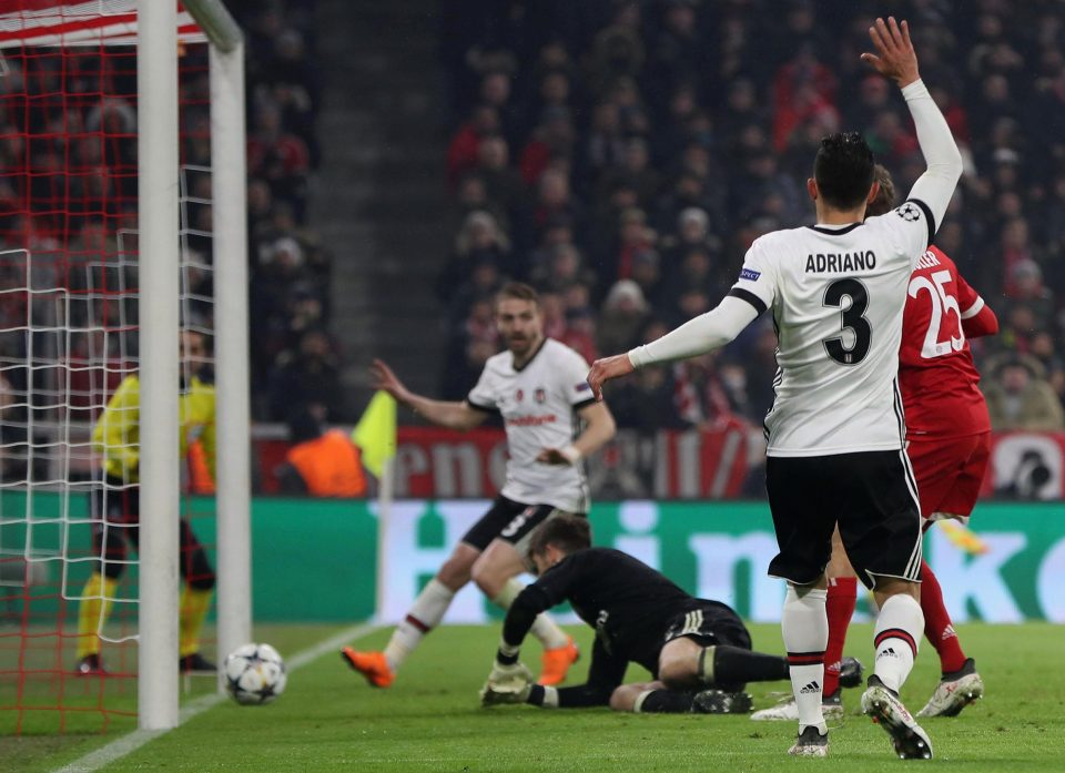  Thomas Muller taps in the Bayern breakthrough goal just before the interval