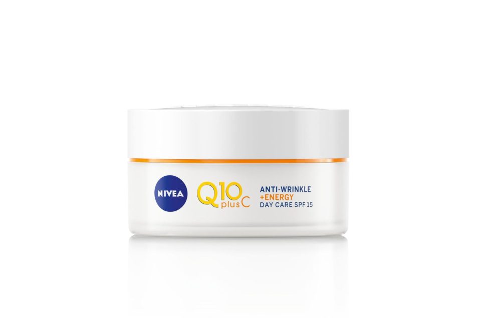  Nivea, Q10 Plus C Anti-Wrinkle Energy Day Care Cream helps your skin glow