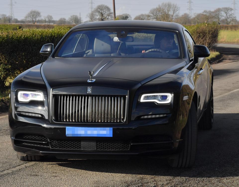  Pogba arrived to training in a flash Rolls Royce