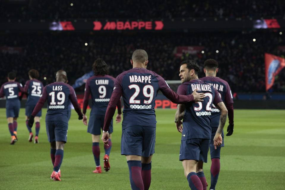  Luckily Alves was able to continue playing as PSG raced into a 3-0 lead over their rivals