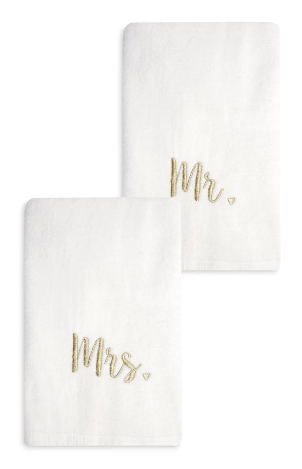  Mr and Mrs towels are a perfect wedding gift