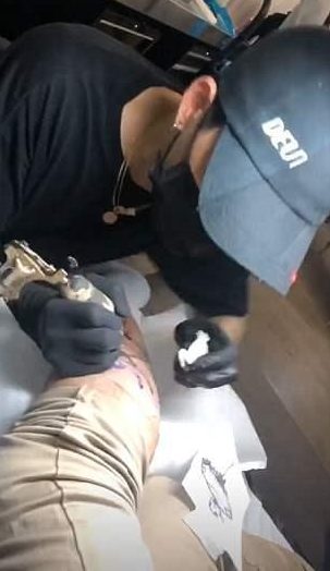  The New York-based tattoo artist got to work on Brooklyn's leg