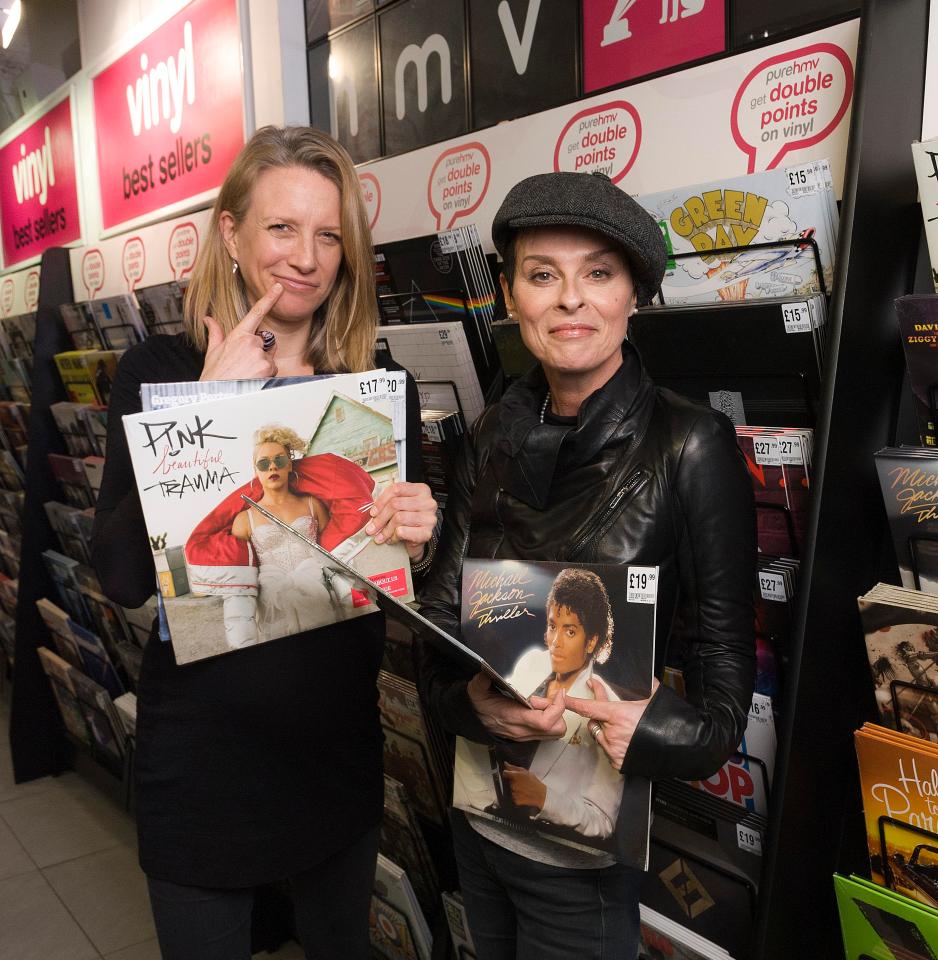  Our Fabulous reporter Rachel Corcoran set the record straight with Lisa Stansfield while shopping for vinyls on Oxford Street while Stansfield was in London promoting her upcoming tour