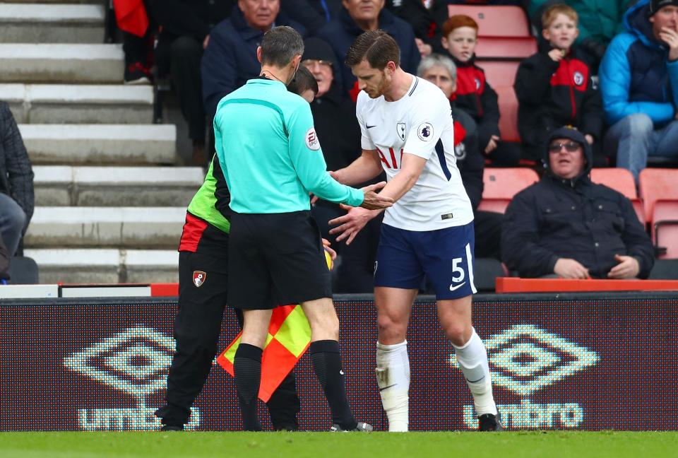  Jan Vertonghen was prevented from taking a throw-in by the ball boy