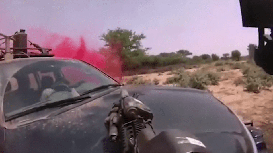  The US soldiers used a car to fight the extremists before they were killed