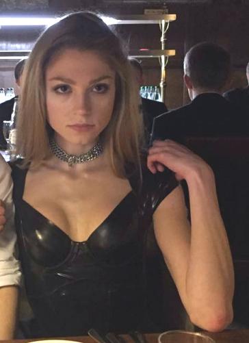  Oxford University student Lavinia Woodward stabbed her Tinder boyfriend