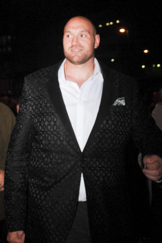  Tyson Fury is steadily shifting the weight as he gets set for his return to the boxing ring