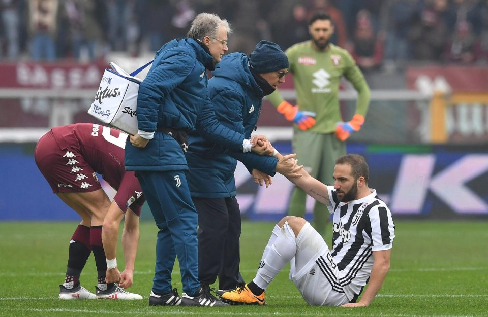  Gonzalo Higuain has yet to return to Juventus side since picking up injury