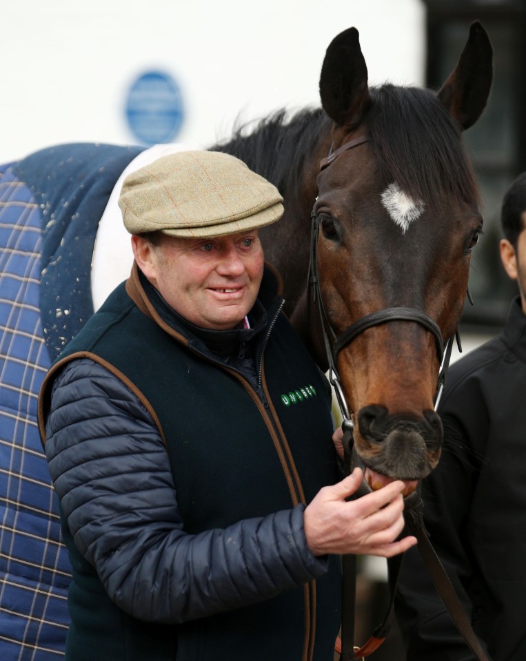 Trainer Nicky Henderson has revealed Altior has got puss in his foot