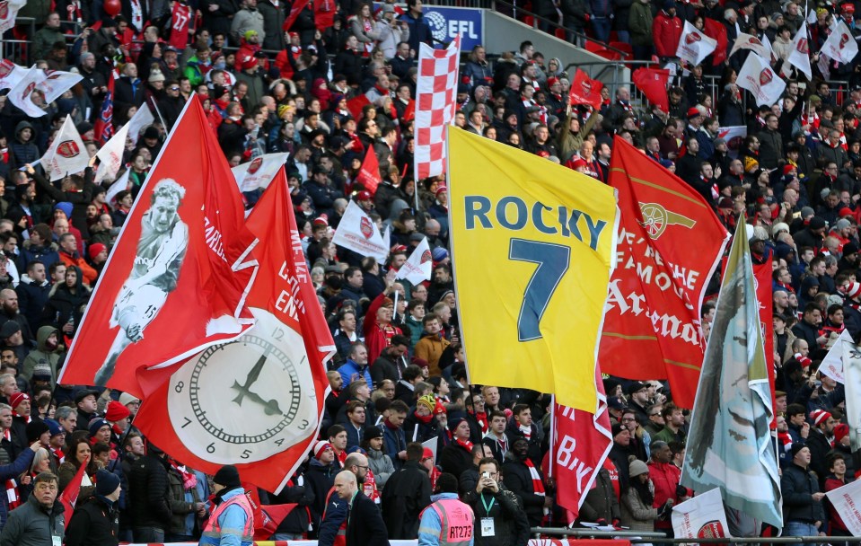 Arsenal have warned fans travelling to Russia to follow the advice from the Foreign Office