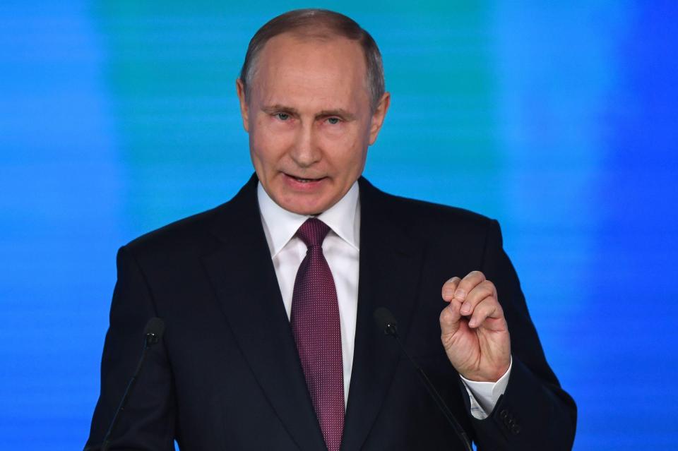  Putin has announced an online competition to name Russia's new underwater nuclear drone