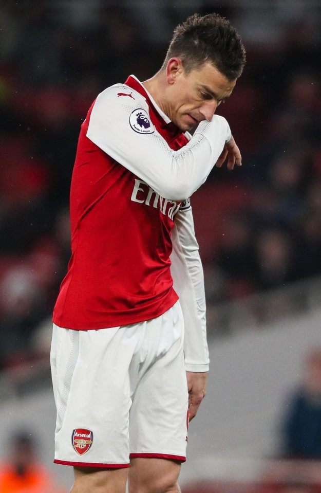  Laurent Koscielny broke down in tears during a players' team meeting