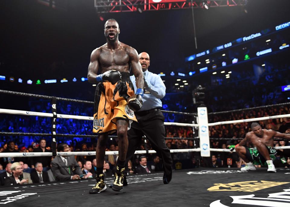  Deontay Wilder battered Luis Ortiz to the floor to retain his title